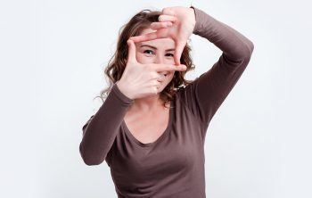 7 Common Signs and Symptoms of Dry Eyes | Dry Eye Causes
