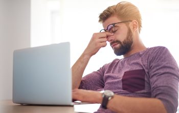 How to Prevent Digital Eye Strain at the Office